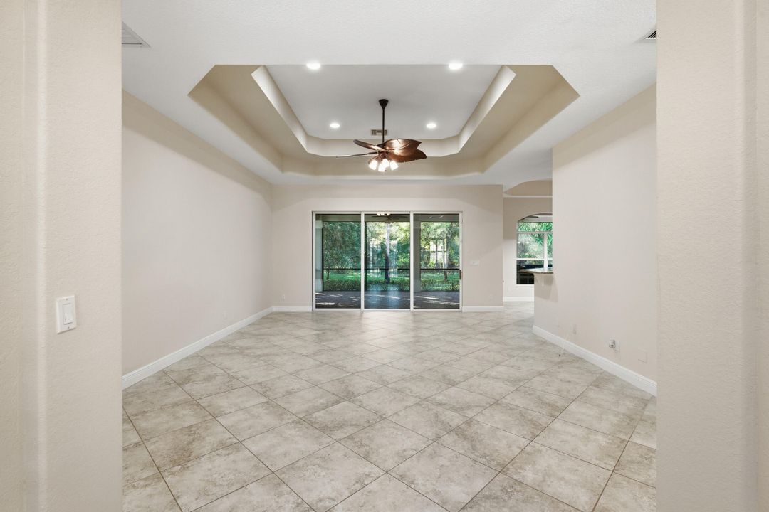 For Sale: $525,000 (3 beds, 3 baths, 2668 Square Feet)