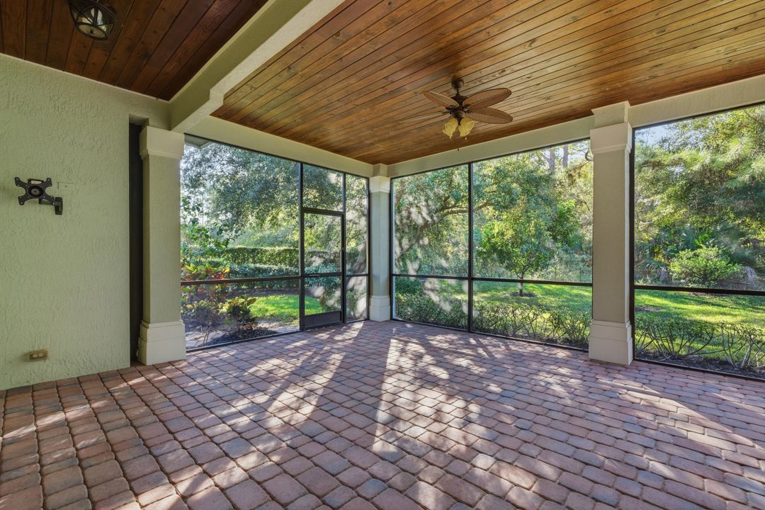 For Sale: $525,000 (3 beds, 3 baths, 2668 Square Feet)