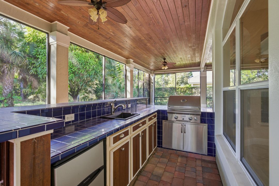 For Sale: $525,000 (3 beds, 3 baths, 2668 Square Feet)