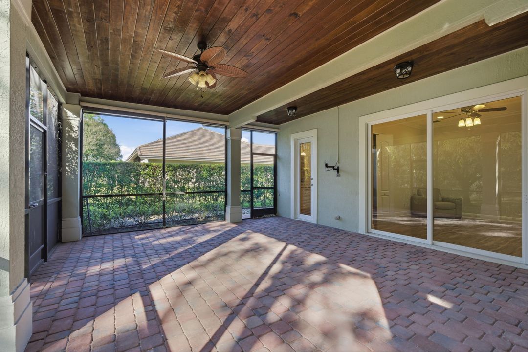 For Sale: $525,000 (3 beds, 3 baths, 2668 Square Feet)