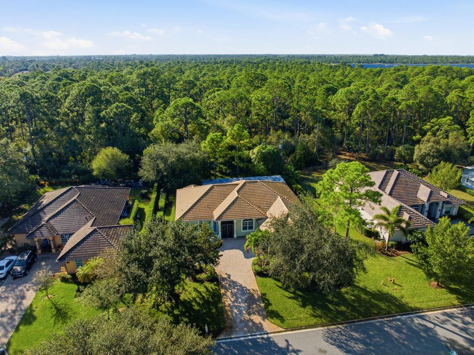 For Sale: $525,000 (3 beds, 3 baths, 2668 Square Feet)