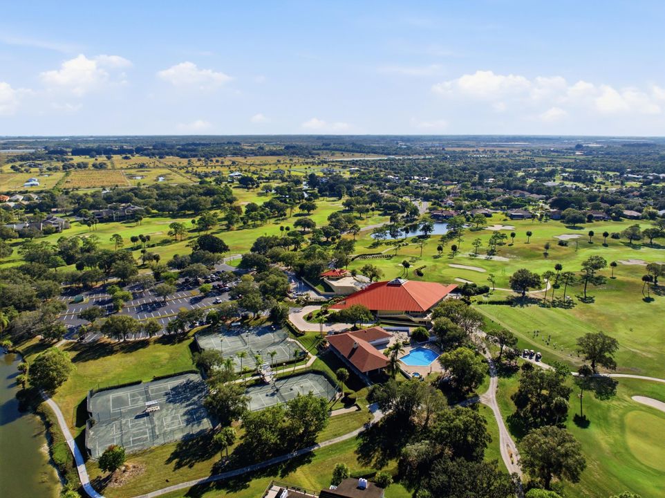 For Sale: $525,000 (3 beds, 3 baths, 2668 Square Feet)