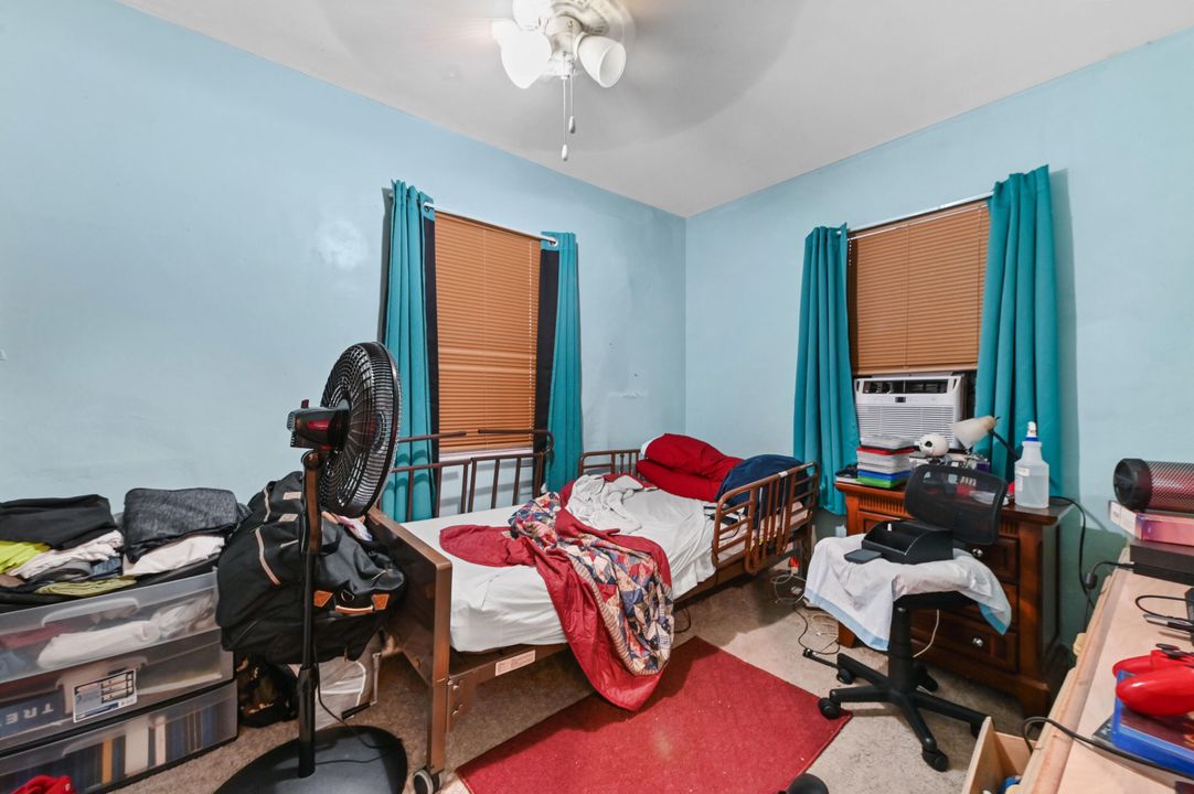 En Venta: $249,900 (2 camas, 1 baños, 1000 Pies cuadrados)