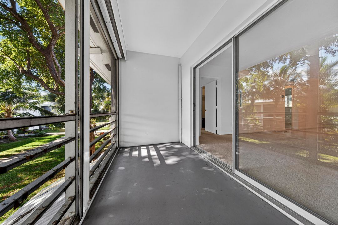 For Sale: $119,000 (2 beds, 2 baths, 850 Square Feet)