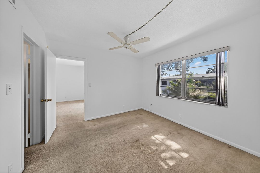 For Sale: $119,000 (2 beds, 2 baths, 850 Square Feet)