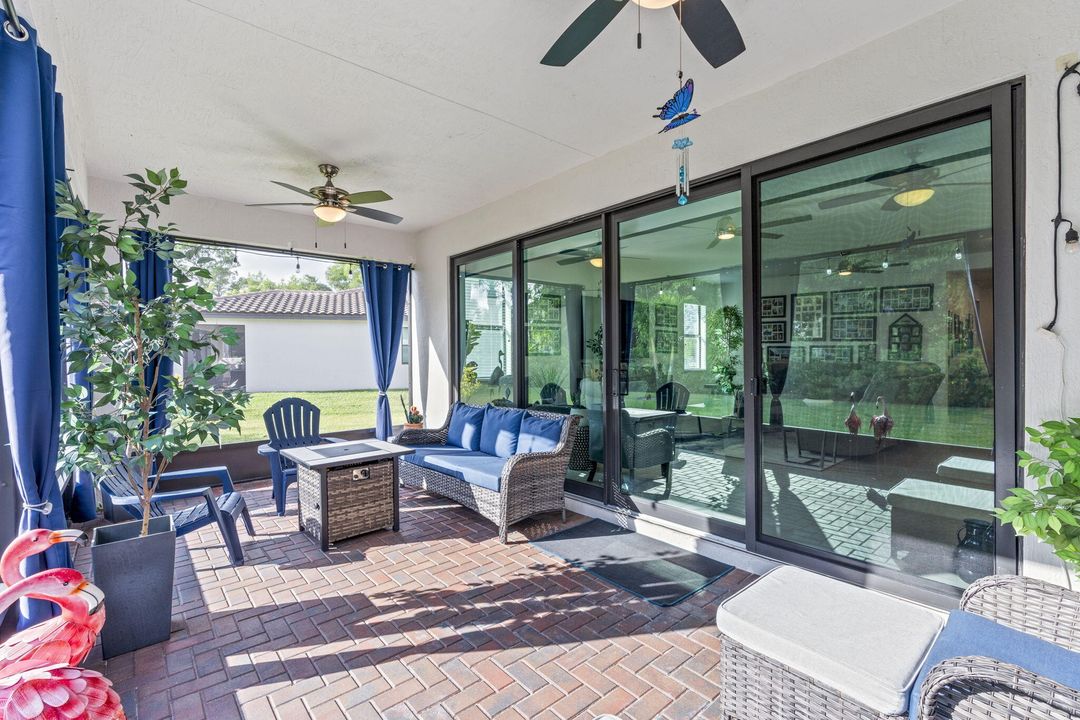 En Venta: $875,000 (4 camas, 3 baños, 2803 Pies cuadrados)