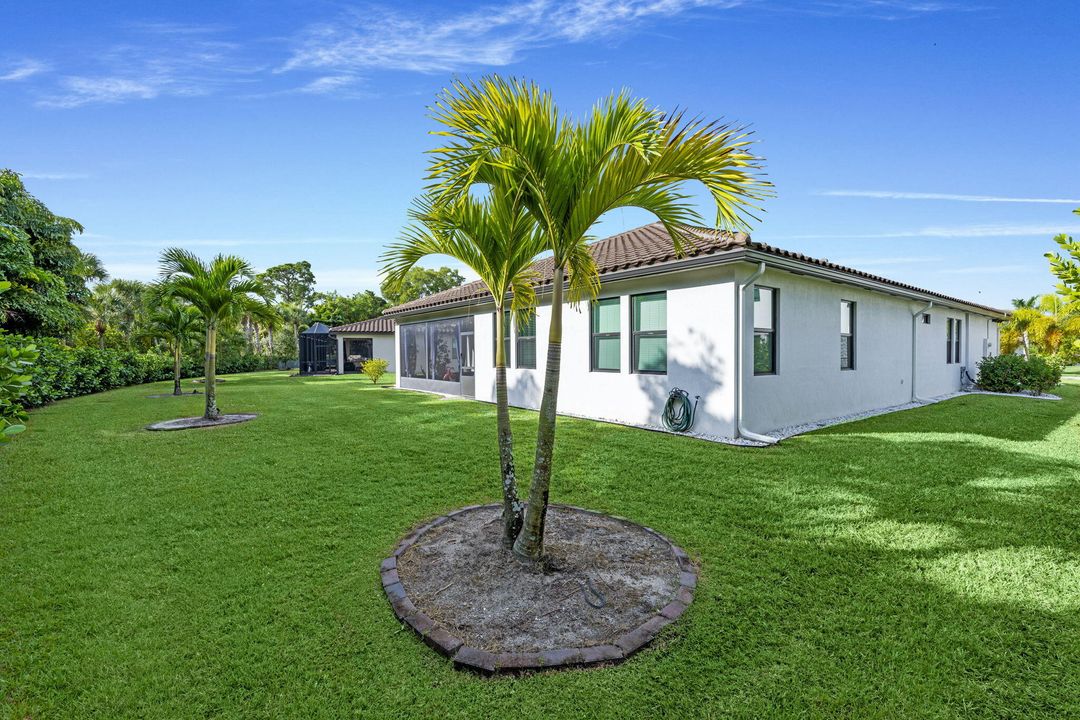 En Venta: $875,000 (4 camas, 3 baños, 2803 Pies cuadrados)