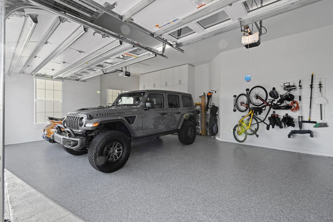 En Renta: $22,500 (4 camas, 3 baños, 3461 Pies cuadrados)