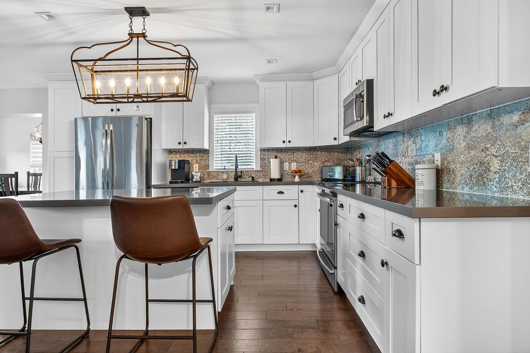 En Venta: $1,995,000 (5 camas, 3 baños, 2503 Pies cuadrados)