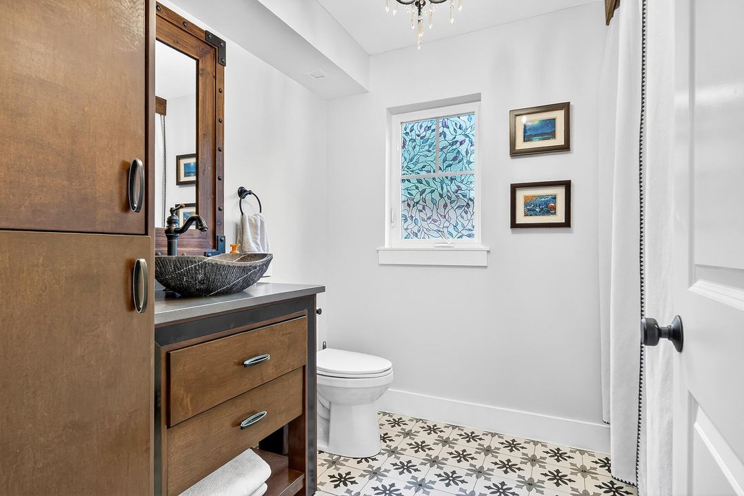 En Venta: $1,995,000 (5 camas, 3 baños, 2503 Pies cuadrados)