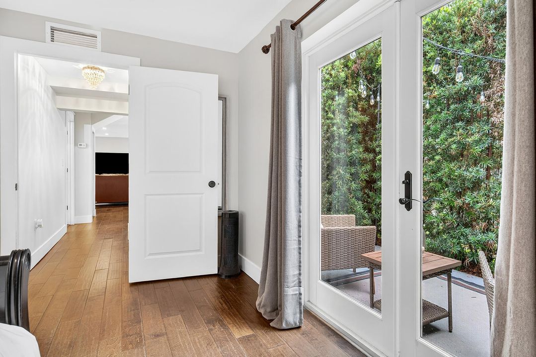 En Venta: $1,995,000 (5 camas, 3 baños, 2503 Pies cuadrados)