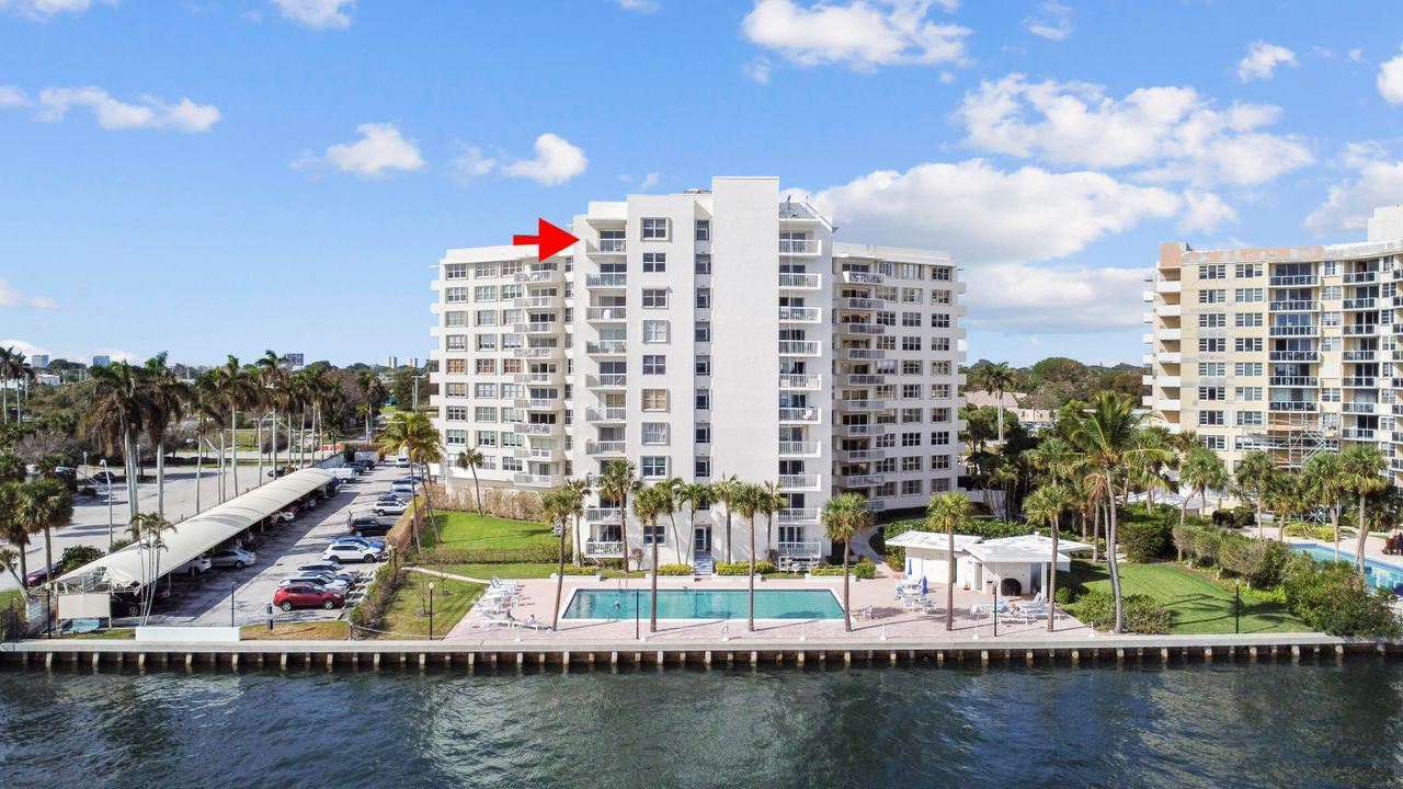 出租: $5,000 (2 贝兹, 2 浴室, 1480 平方英尺)