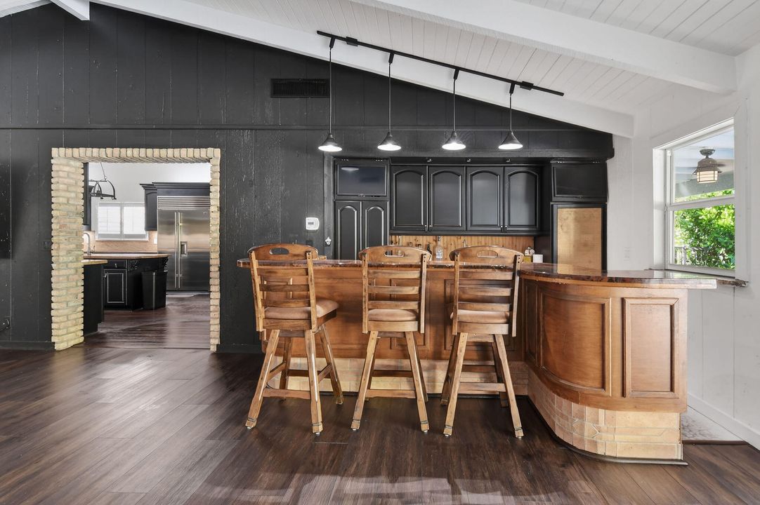 待售: $1,297,000 (4 贝兹, 4 浴室, 3552 平方英尺)