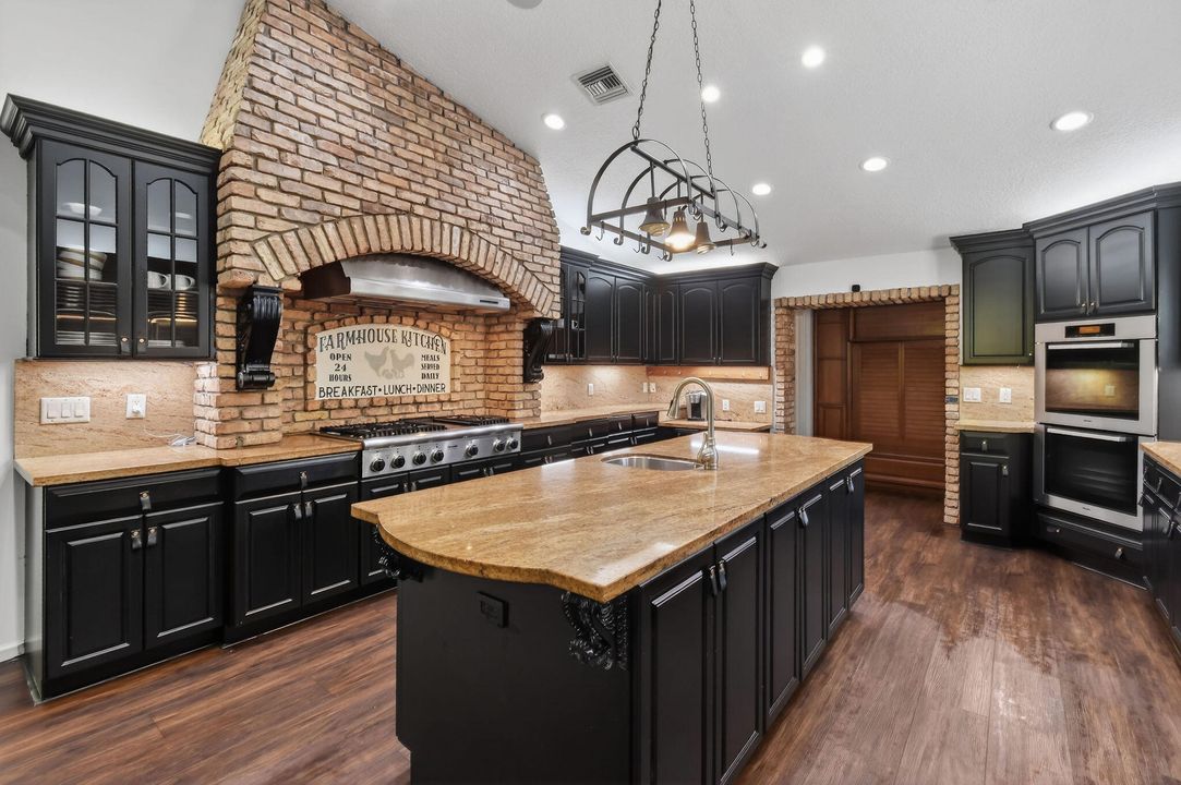 待售: $1,297,000 (4 贝兹, 4 浴室, 3552 平方英尺)