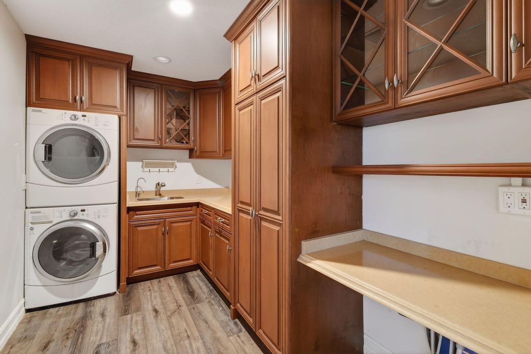 待售: $1,297,000 (4 贝兹, 4 浴室, 3552 平方英尺)