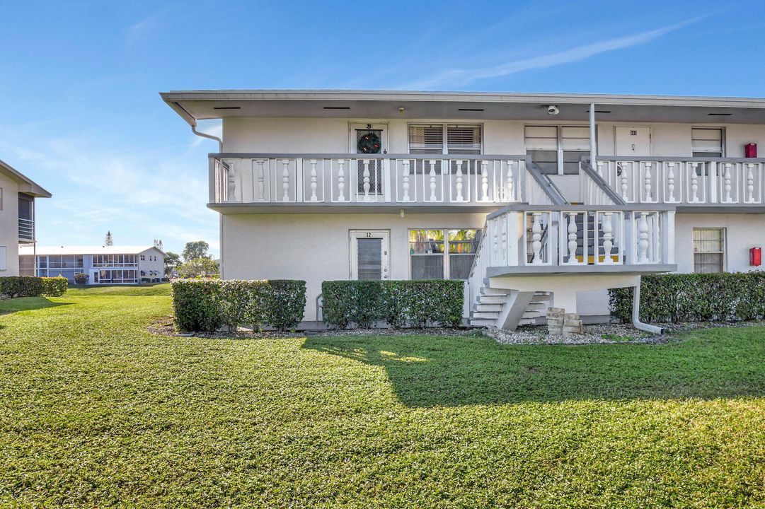 На продажу: $149,900 (2 спален, 1 ванн, 798 Квадратных фут)