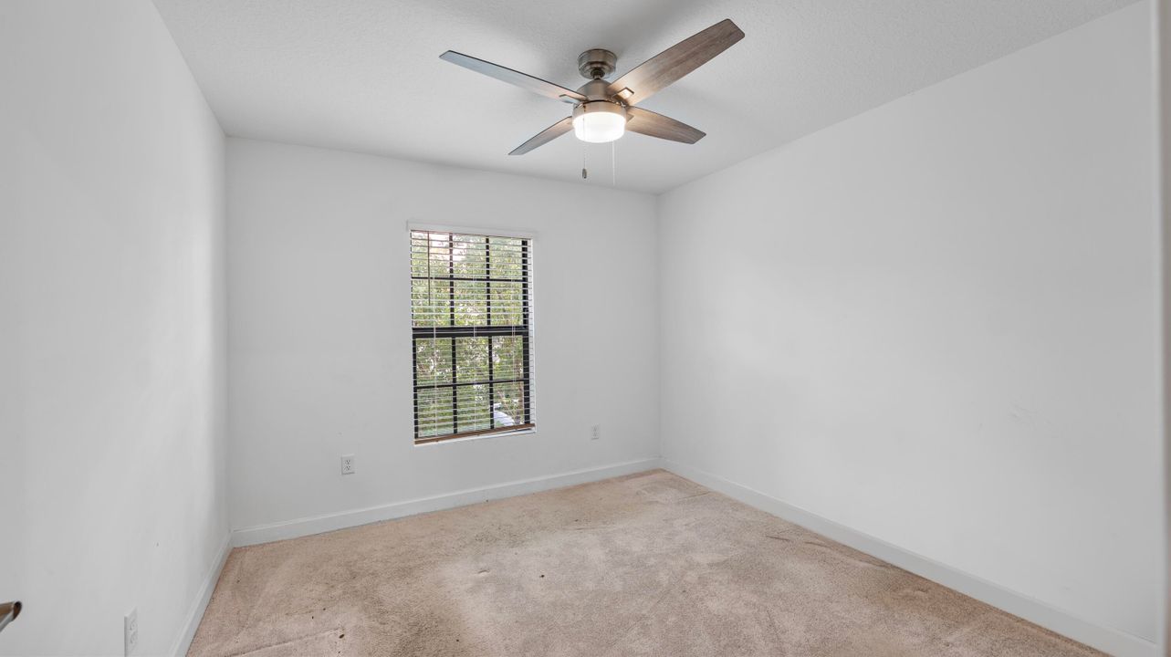 En Venta: $445,000 (4 camas, 2 baños, 1861 Pies cuadrados)