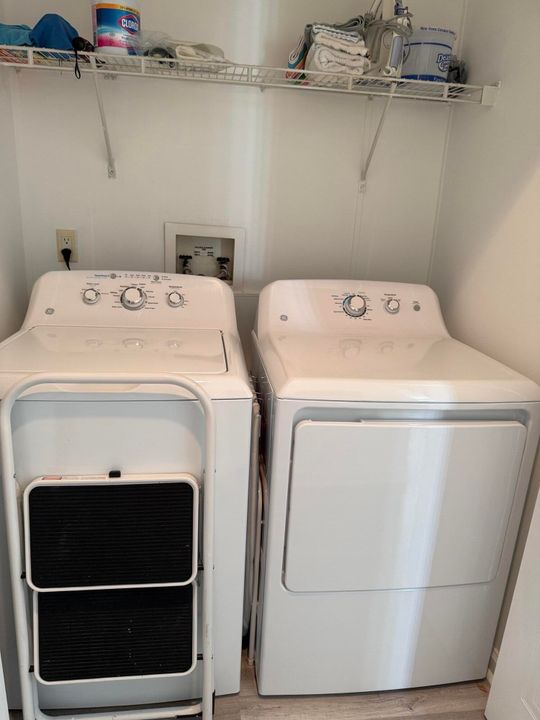 For Sale: $79,000 (2 beds, 2 baths, 1200 Square Feet)