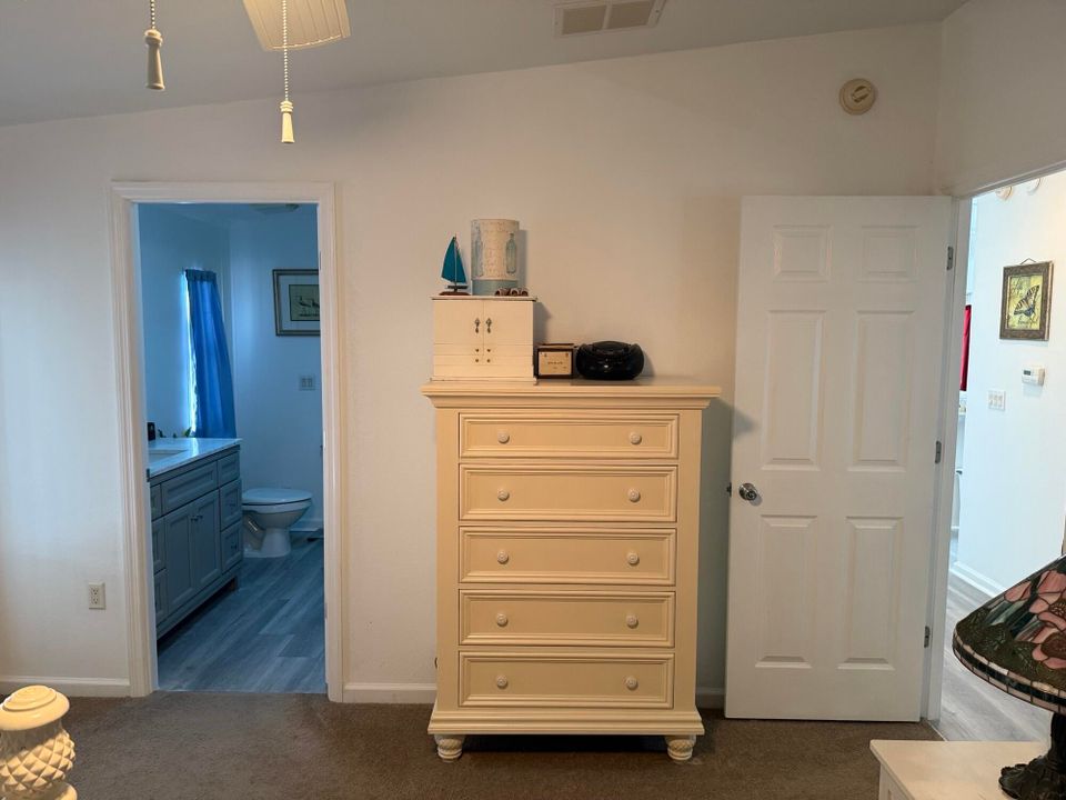 For Sale: $79,000 (2 beds, 2 baths, 1200 Square Feet)