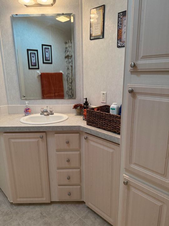 For Sale: $79,000 (2 beds, 2 baths, 1200 Square Feet)