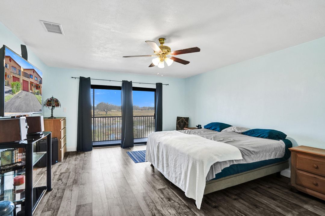 En Venta: $389,000 (3 camas, 2 baños, 1581 Pies cuadrados)