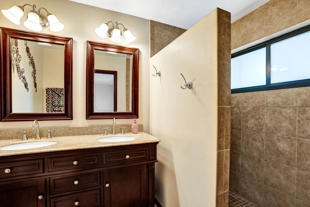 En Venta: $389,000 (3 camas, 2 baños, 1581 Pies cuadrados)