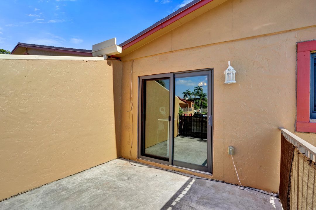 En Venta: $389,000 (3 camas, 2 baños, 1581 Pies cuadrados)