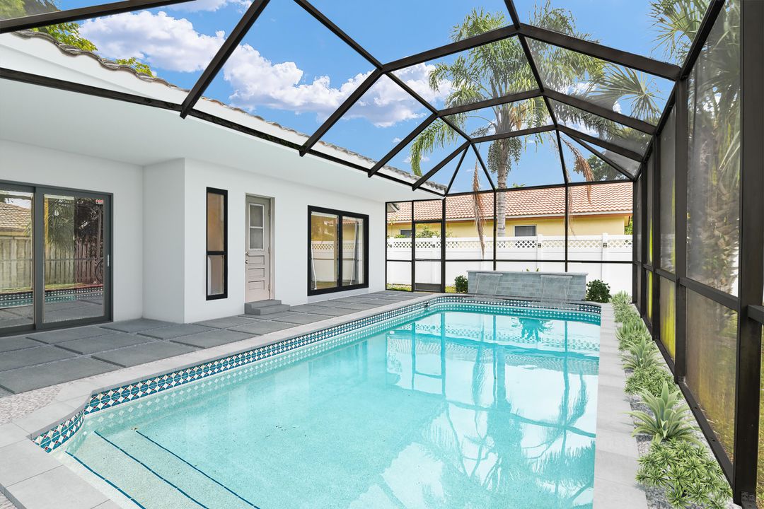 For Sale: $600,000 (4 beds, 2 baths, 2079 Square Feet)