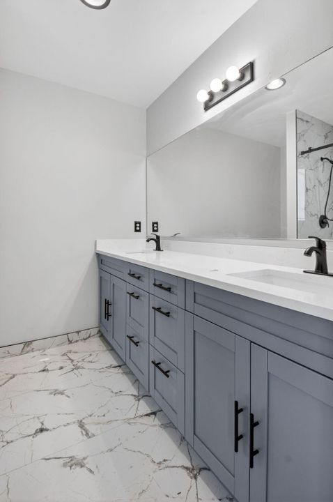 For Rent: $2,995 (4 beds, 2 baths, 1681 Square Feet)