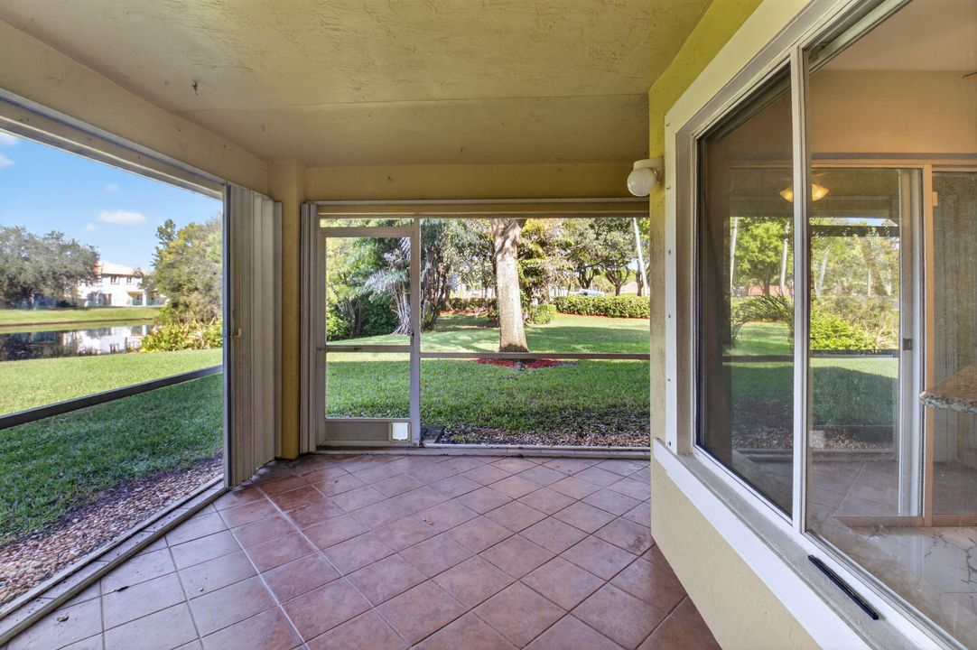 For Rent: $2,995 (4 beds, 2 baths, 1681 Square Feet)