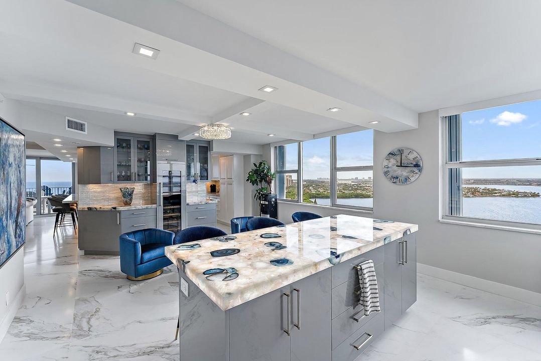 For Rent: $12,750 (3 beds, 3 baths, 2657 Square Feet)