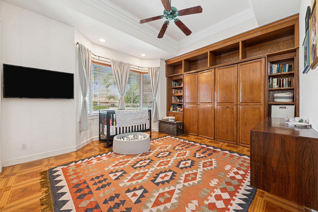 На продажу: $3,950,000 (4 спален, 4 ванн, 4874 Квадратных фут)