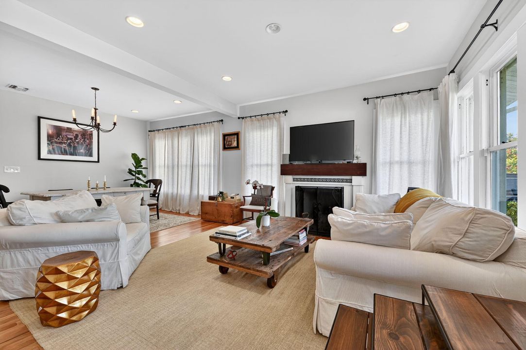 En Venta: $1,280,000 (2 camas, 2 baños, 1498 Pies cuadrados)