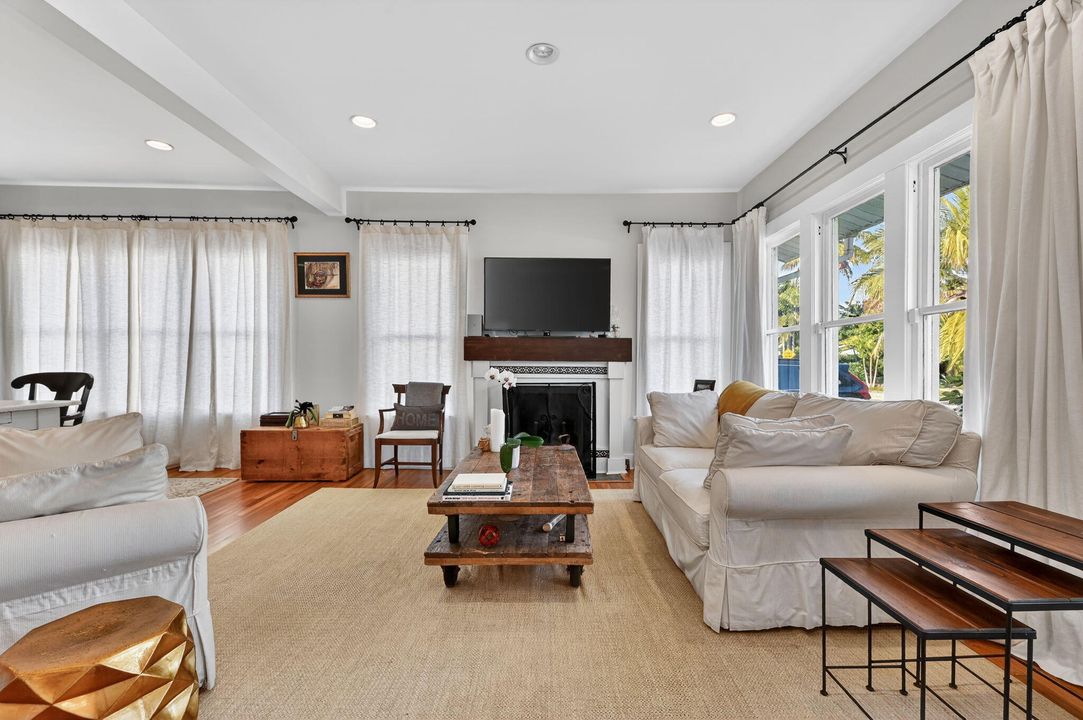 En Venta: $1,280,000 (2 camas, 2 baños, 1498 Pies cuadrados)