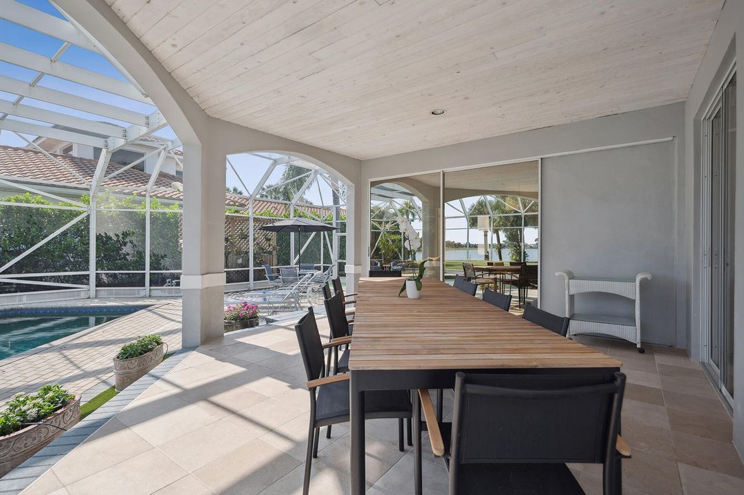 На продажу: $3,950,000 (4 спален, 4 ванн, 4874 Квадратных фут)