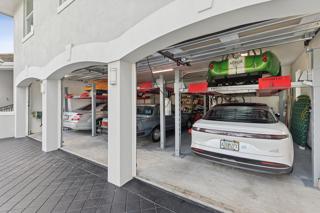 На продажу: $3,950,000 (4 спален, 4 ванн, 4874 Квадратных фут)