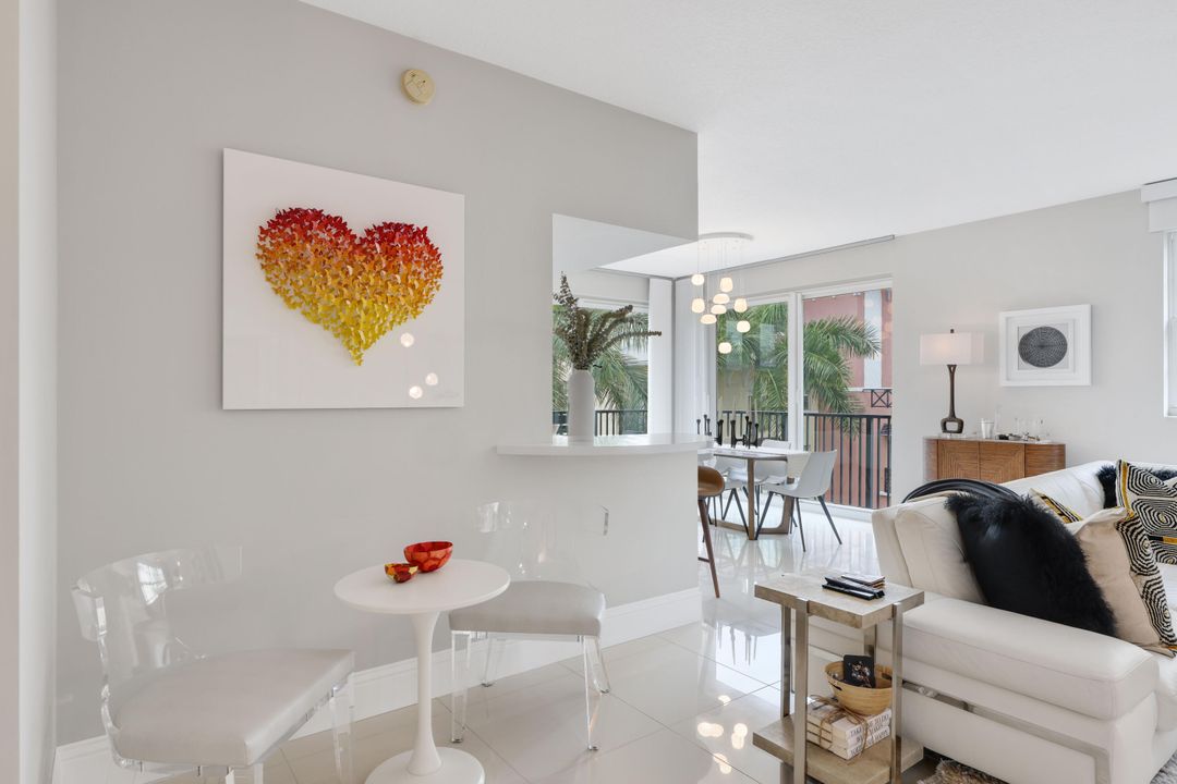 На продажу: $1,150,000 (3 спален, 2 ванн, 1762 Квадратных фут)