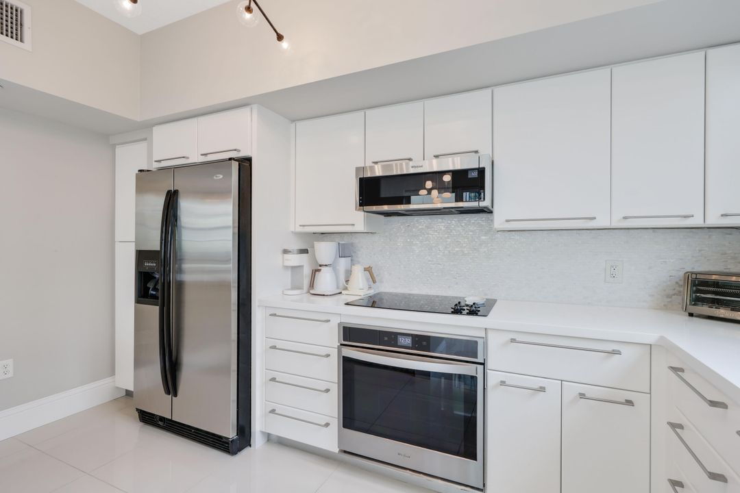 На продажу: $1,150,000 (3 спален, 2 ванн, 1762 Квадратных фут)