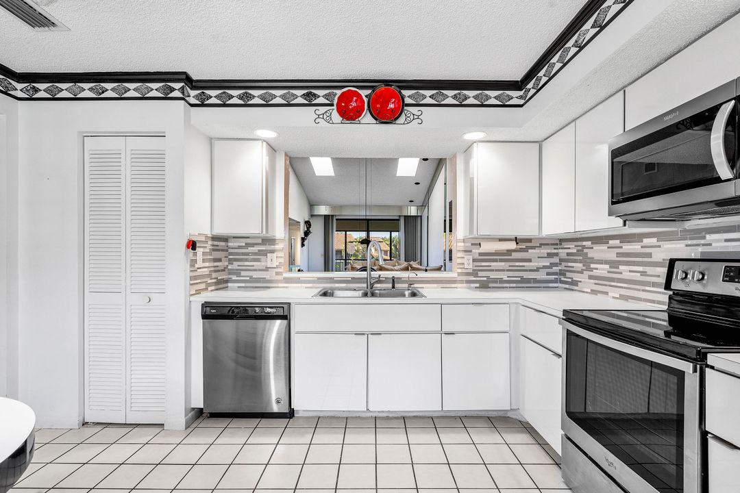 待售: $325,000 (3 贝兹, 2 浴室, 1572 平方英尺)