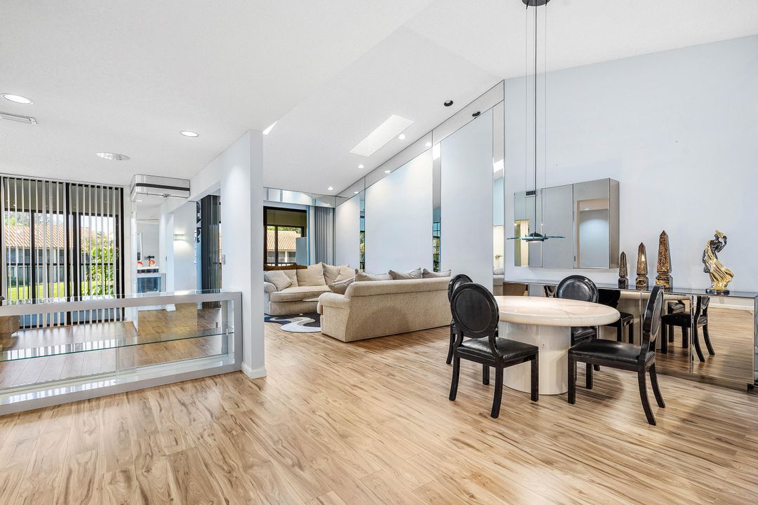 待售: $325,000 (3 贝兹, 2 浴室, 1572 平方英尺)