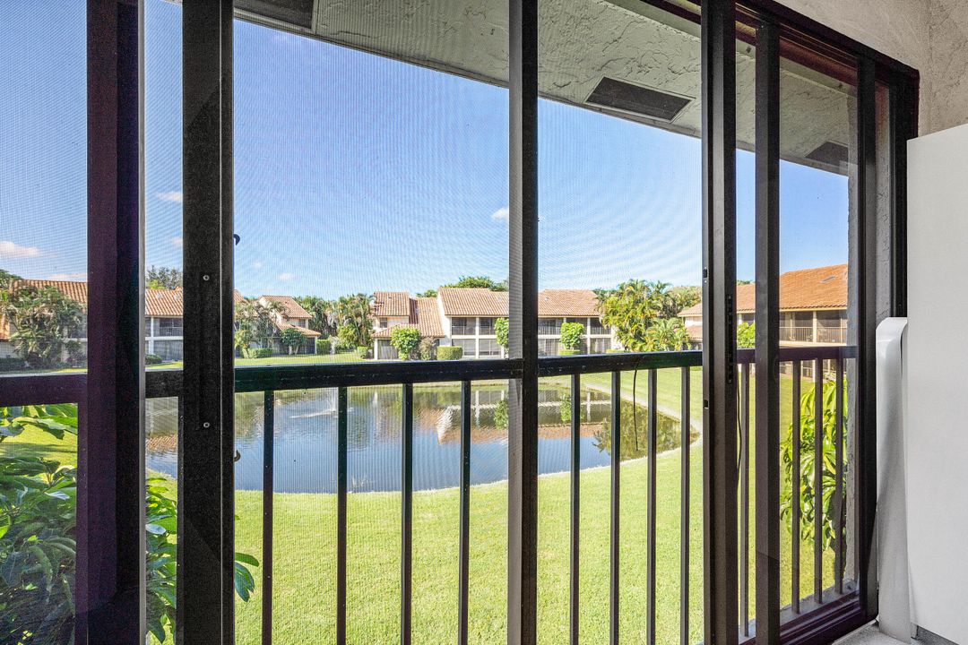 待售: $325,000 (3 贝兹, 2 浴室, 1572 平方英尺)