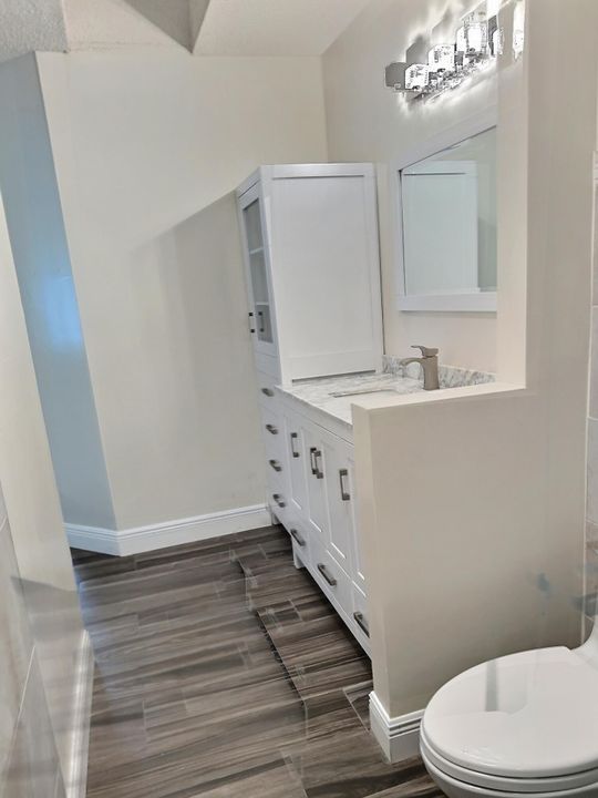 На продажу: $188,000 (2 спален, 2 ванн, 1059 Квадратных фут)