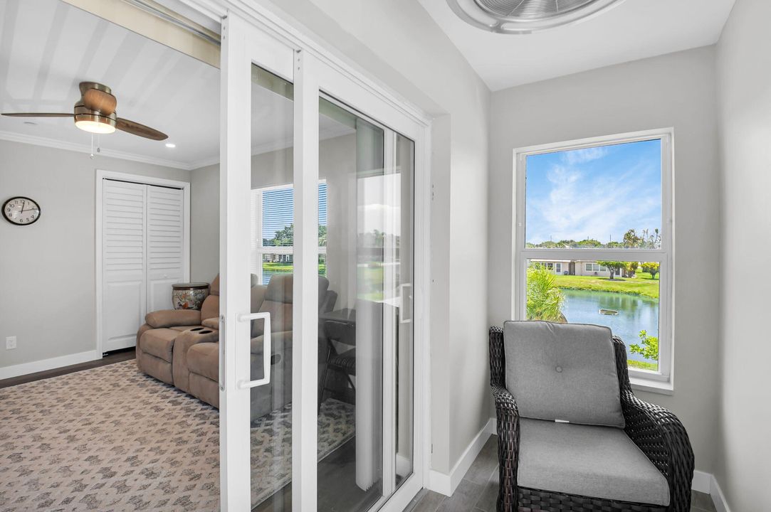 For Rent: $1,975 (2 beds, 2 baths, 920 Square Feet)