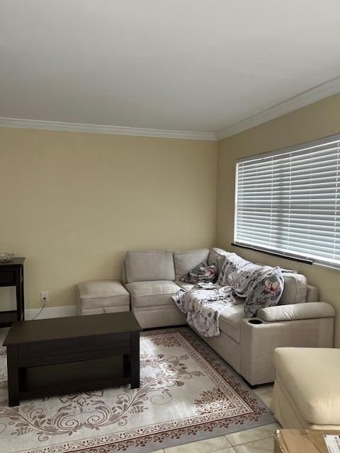 出租: $2,000 (2 贝兹, 2 浴室, 880 平方英尺)