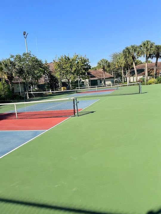 出租: $1,800 (2 贝兹, 2 浴室, 1059 平方英尺)