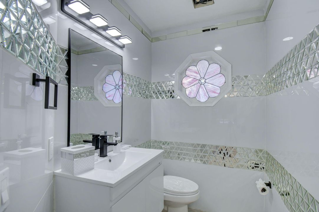 В аренду: $30,000 (5 спален, 5 ванн, 3200 Квадратных фут)