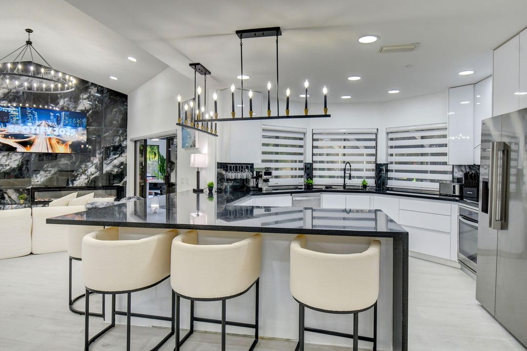 В аренду: $30,000 (5 спален, 5 ванн, 3200 Квадратных фут)