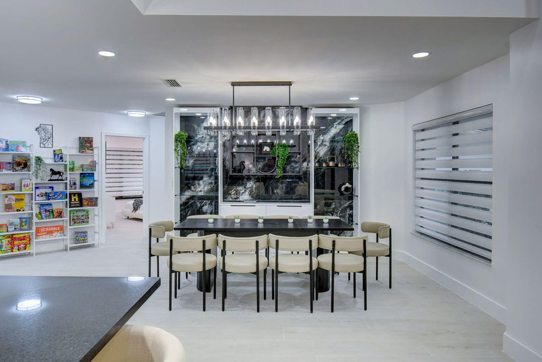 В аренду: $30,000 (5 спален, 5 ванн, 3200 Квадратных фут)