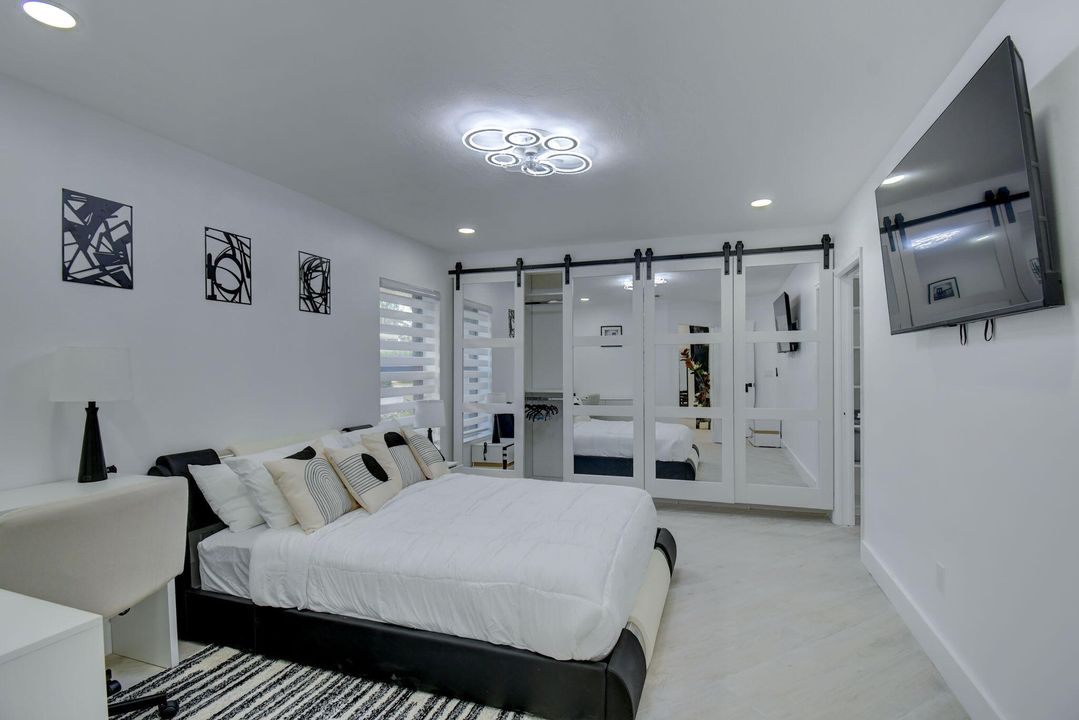 В аренду: $30,000 (5 спален, 5 ванн, 3200 Квадратных фут)