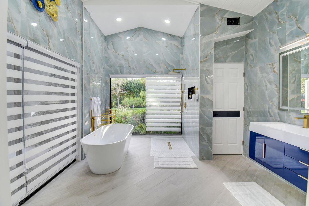 В аренду: $30,000 (5 спален, 5 ванн, 3200 Квадратных фут)